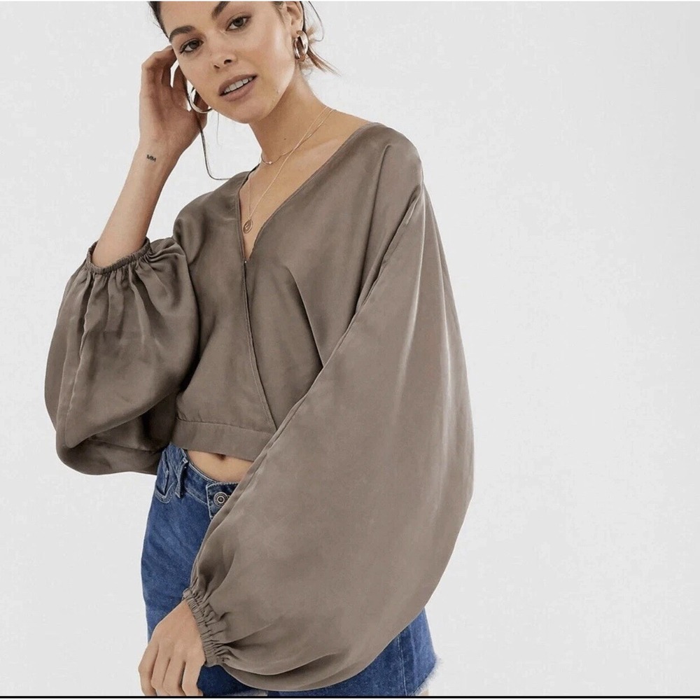 Free People Midnight Vibes Plunge Top Womens Medium Dolman Poet Flowy sleeve‎ - Picture 3 of 3